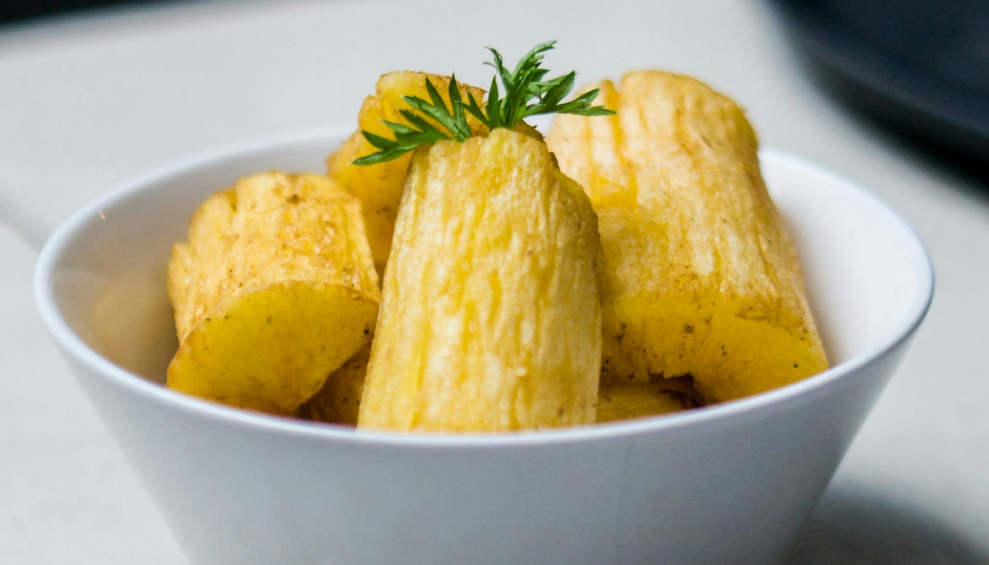 Benefícios da mandioca: é isso que vai acontecer no seu corpo se você trocar arroz por esse alimento