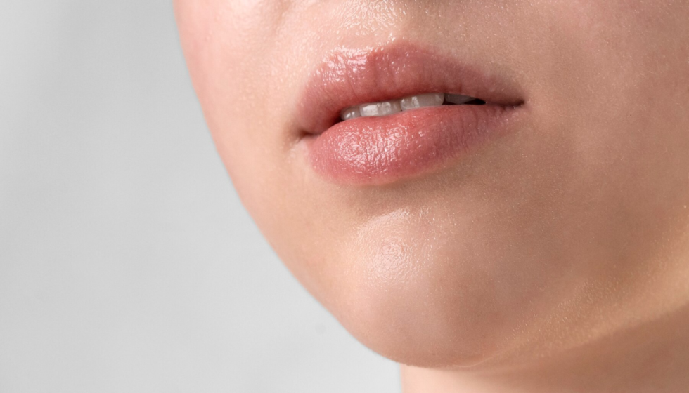 É normal sair pelinha da boca? O que acontece se ficar tirando? - Tá ...