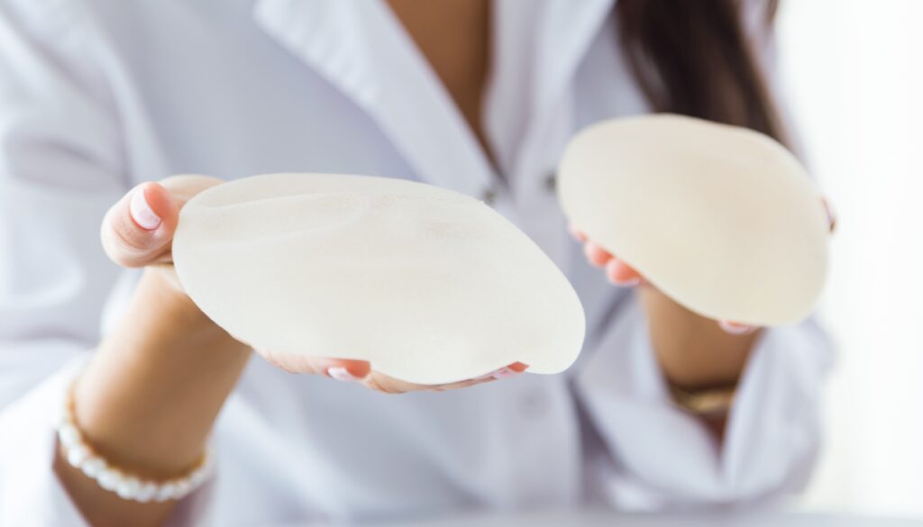 Silicone e dor de cabeça
