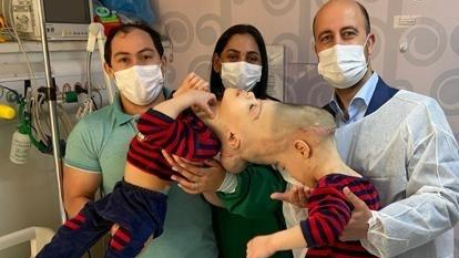 Gêmeos Bernardo e Arthur foram passaram por um longo processo