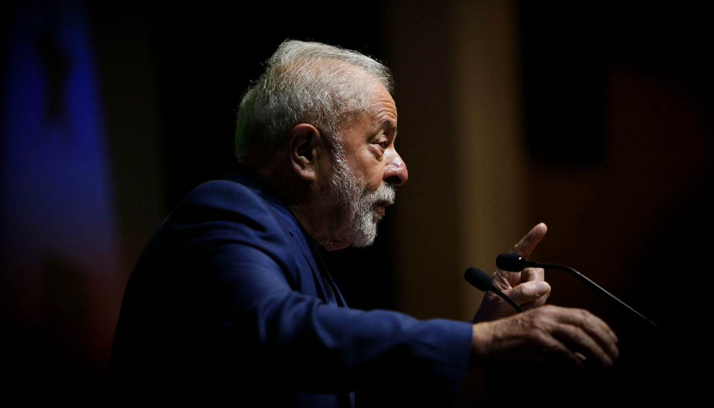 Lula foi diagnosticado recentemente com leucoplasia nas pregas vocais