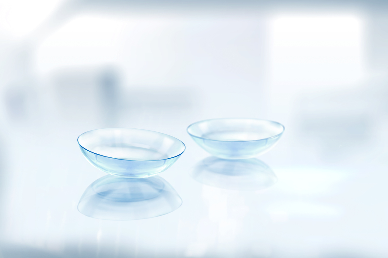 Ortoceratologia é técnica que prevê uso de lentes apenas durante a noite
