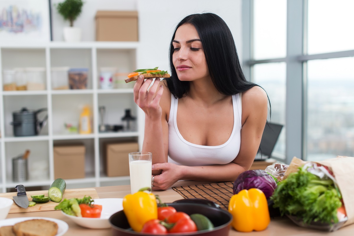 Professora de Harvard lista 5 alimentos que você deve comer todo dia para ser saudável
