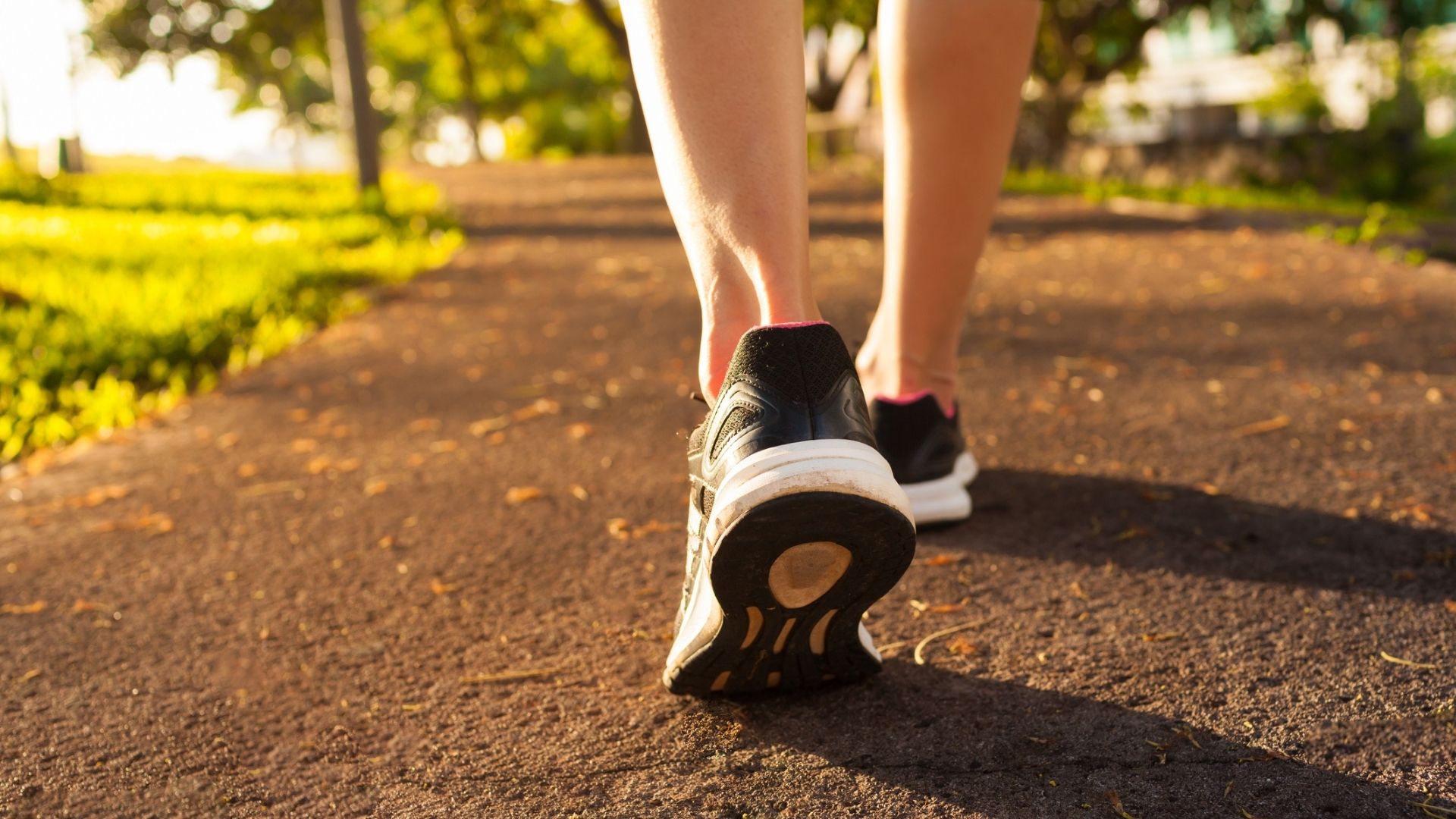 Como emagrecer com caminhada em 12 semanas: personal trainer ensina passo a passo