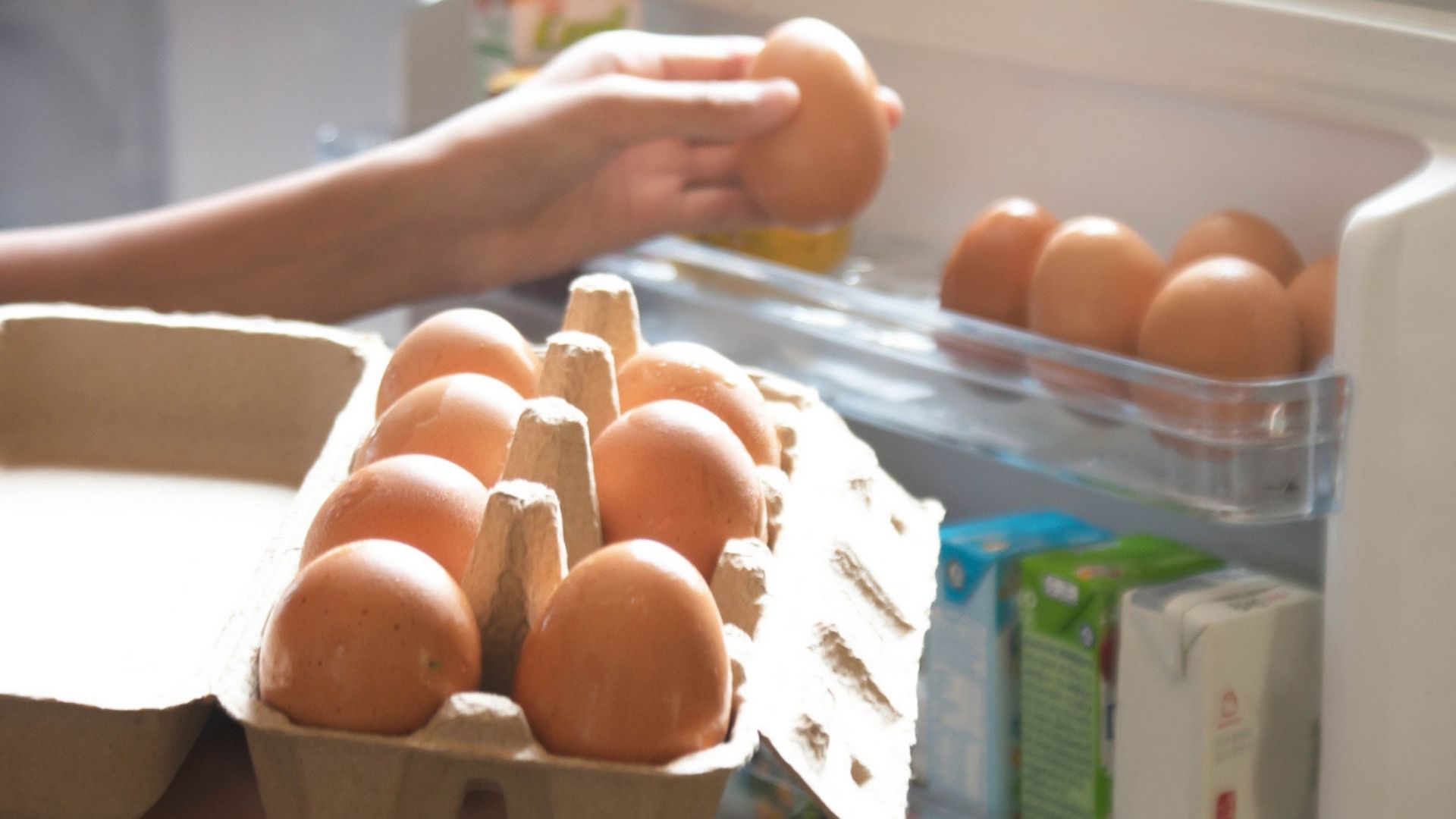 Lavar arroz, guardar vinagre debaixo da pia e mais coisas que você faz errado na cozinha